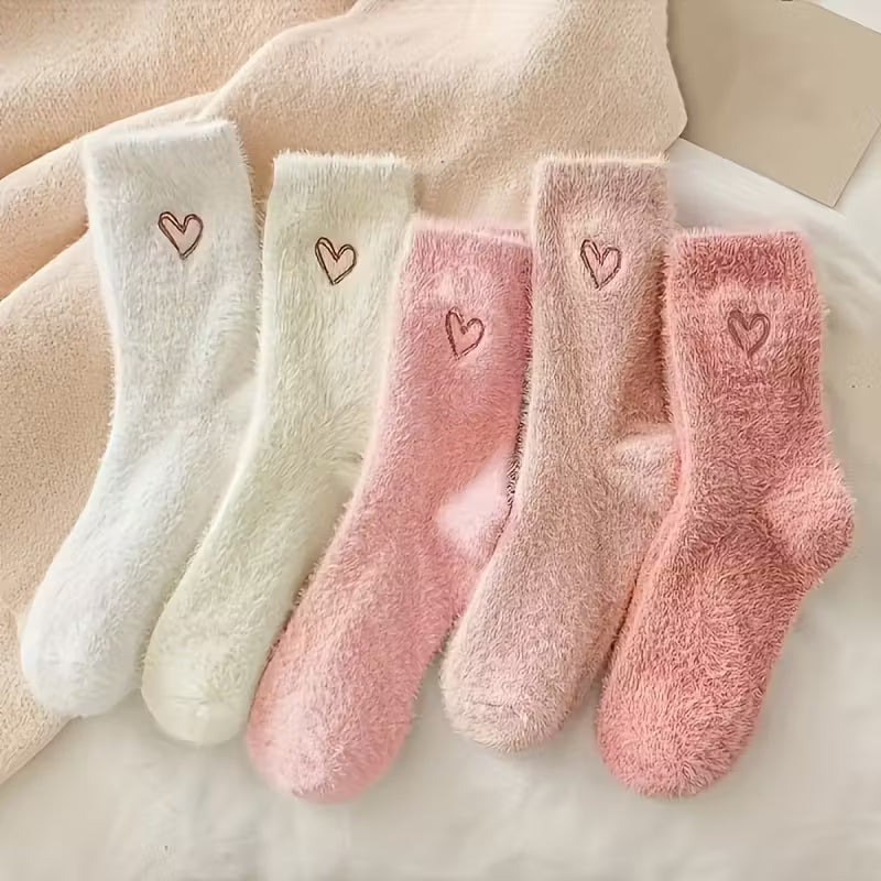 8pcs Women'S Heart Embroidered Plush Socks