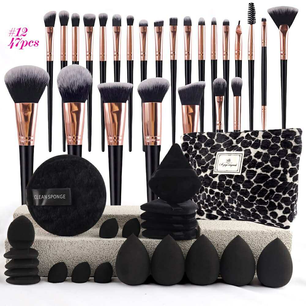 MAKE-UP BRUSH/ACCESSORY SETS