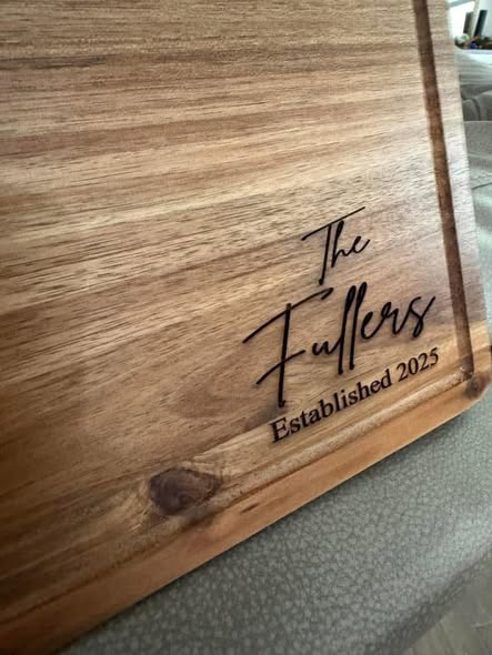 Acacia cutting boards
